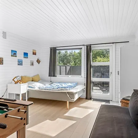 Josina - 1-3km From The Sea By Interhome